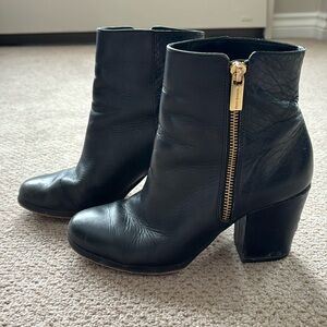 Michael Kors Bottie